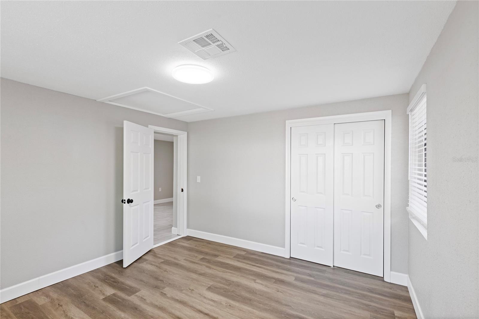 SIRMONS HEIGHTS - Residential