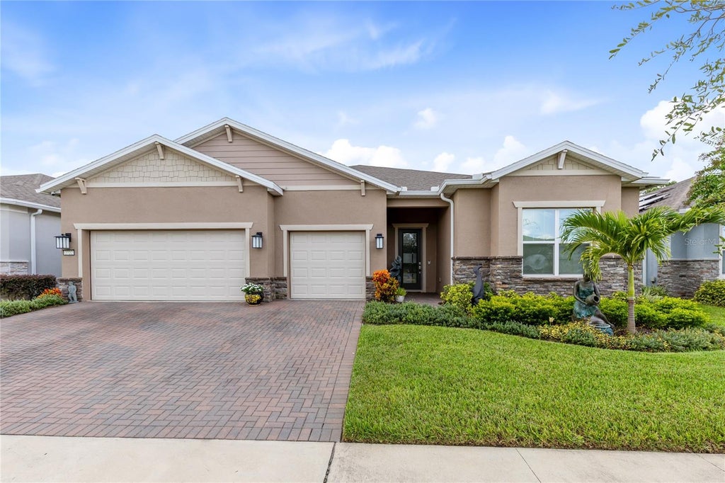 Photo of 2722 River Creek Lane, Saint Cloud, FL 34771 (MLS # O6436039)