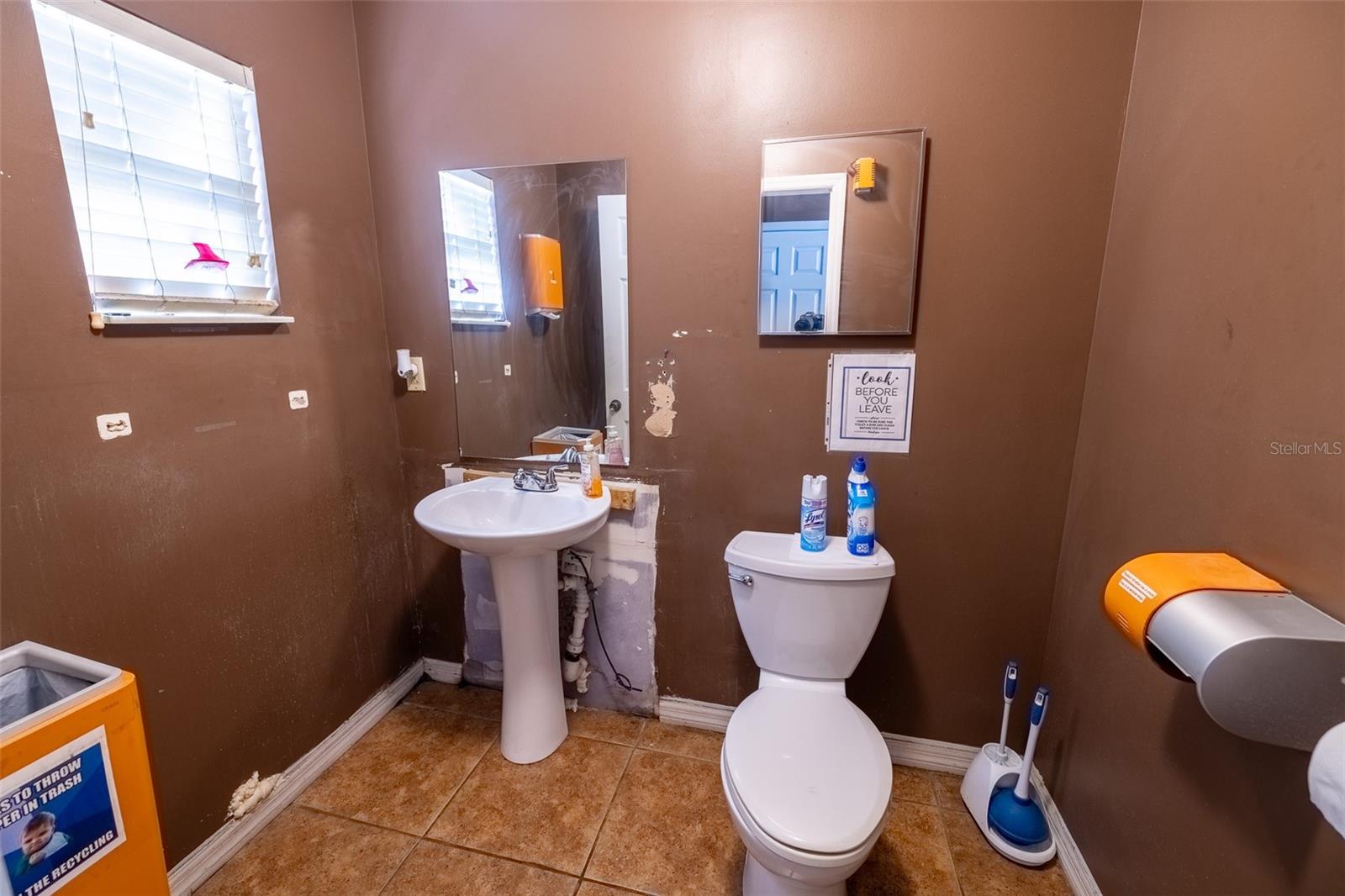 FLORIDA GARDEN LANDS REV M - Commercial Sale