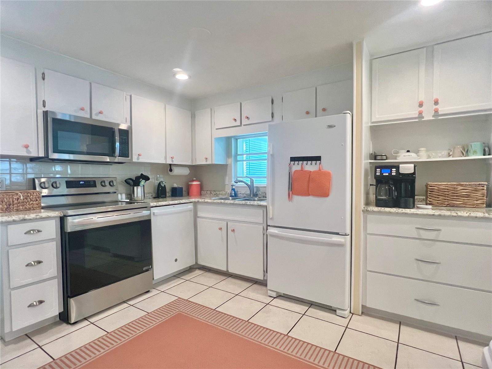 FAIRWAY VILLAGE MOBILE HOME PARK UNREC - Residential