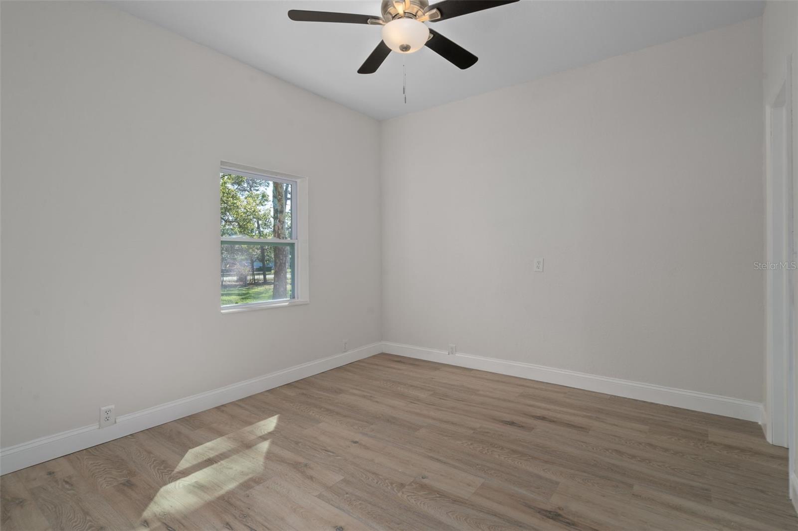 LEISURE HILLS - Residential