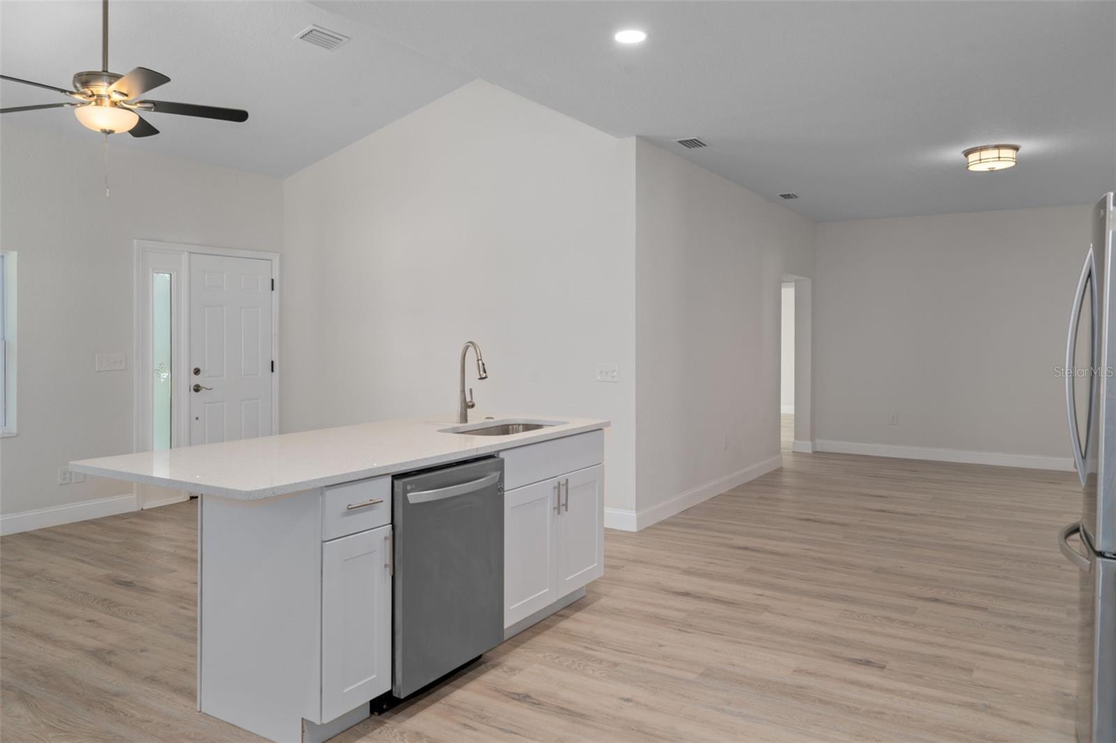 LEISURE HILLS - Residential