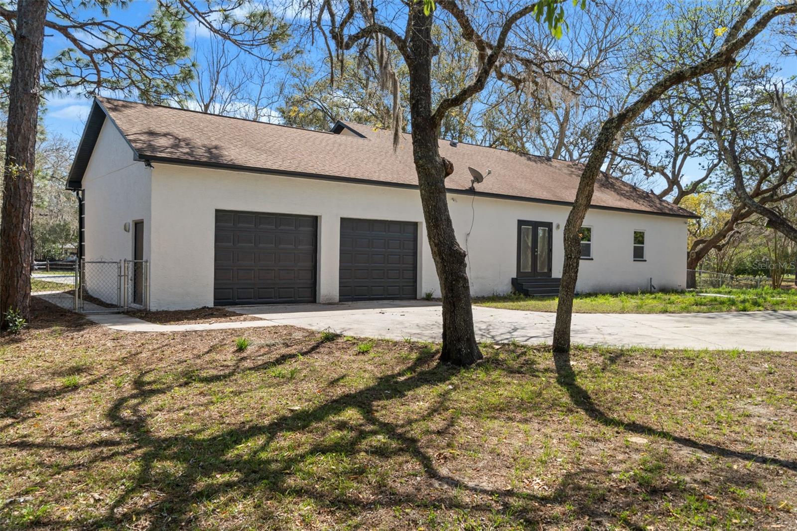 LEISURE HILLS - Residential