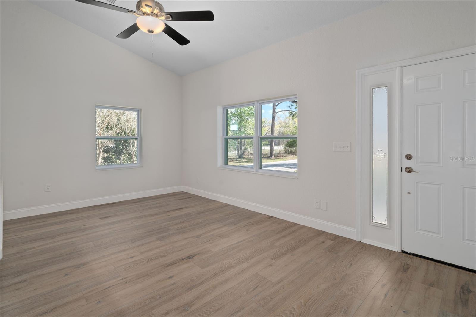 LEISURE HILLS - Residential