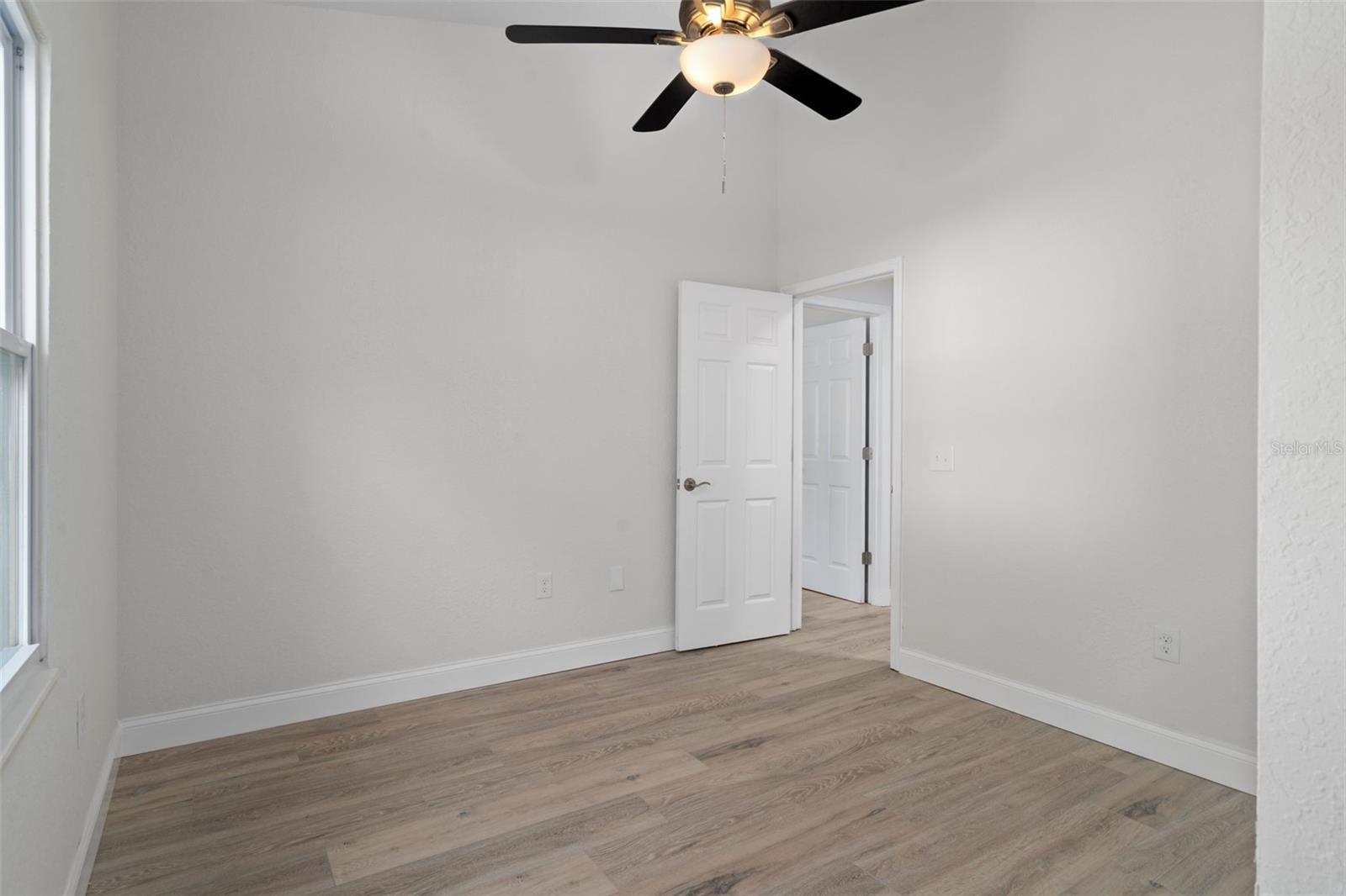 LEISURE HILLS - Residential