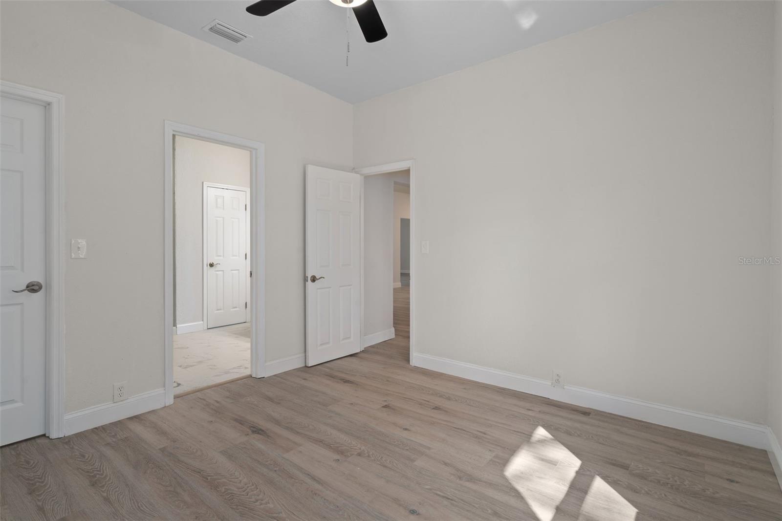 LEISURE HILLS - Residential