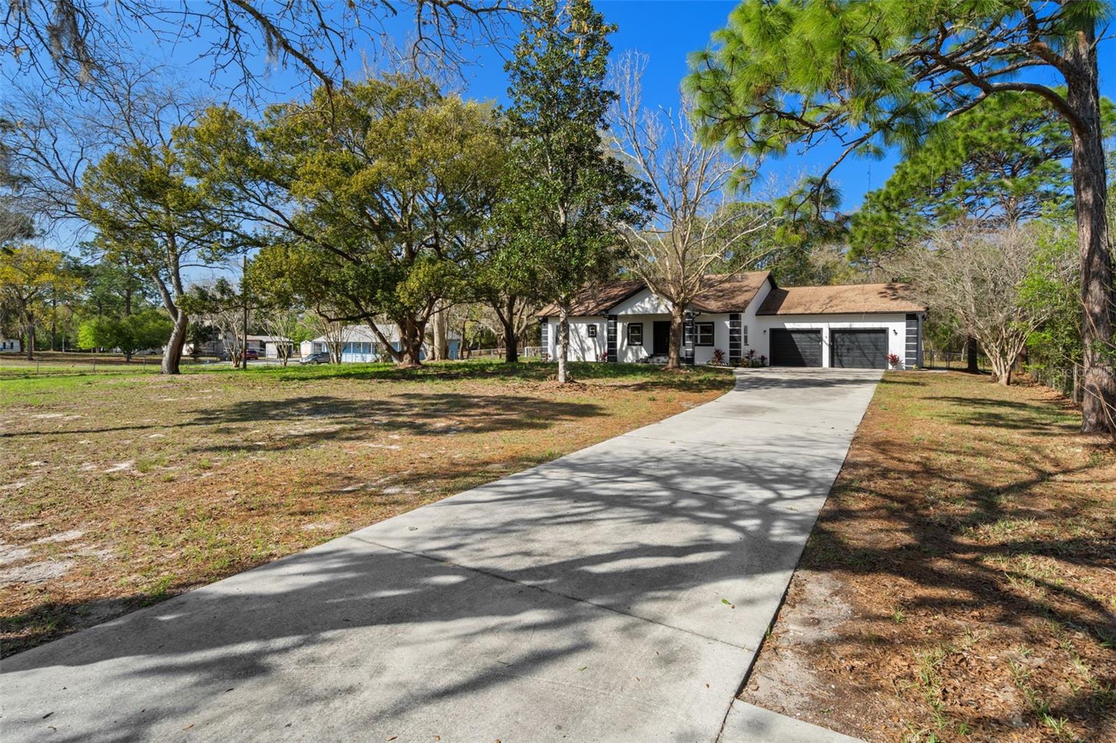 LEISURE HILLS - Residential