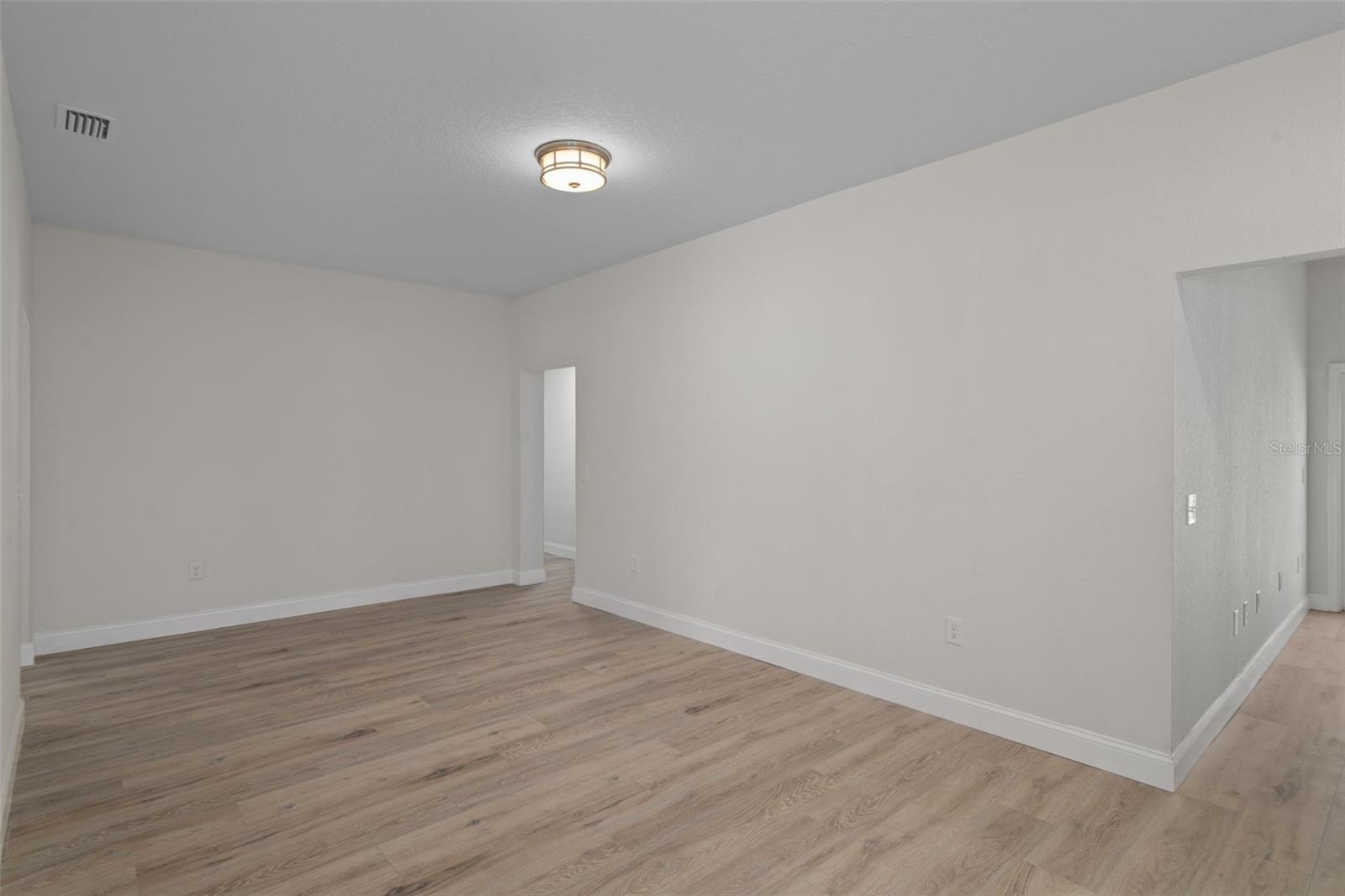 LEISURE HILLS - Residential