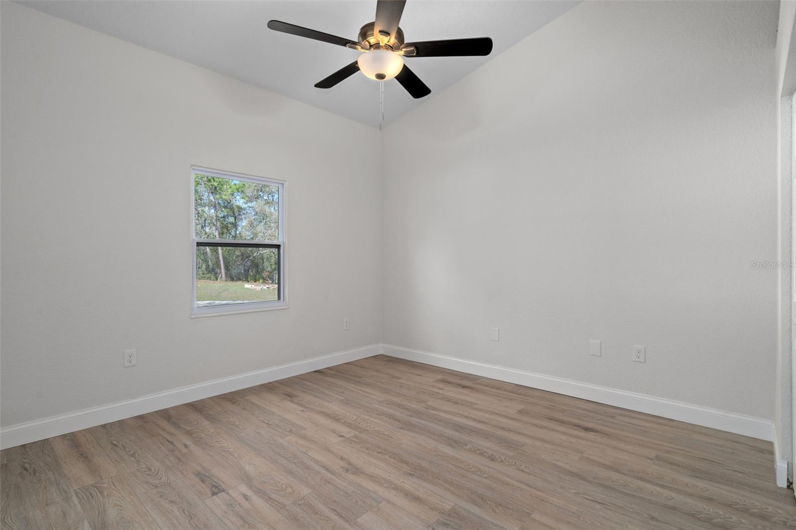 LEISURE HILLS - Residential