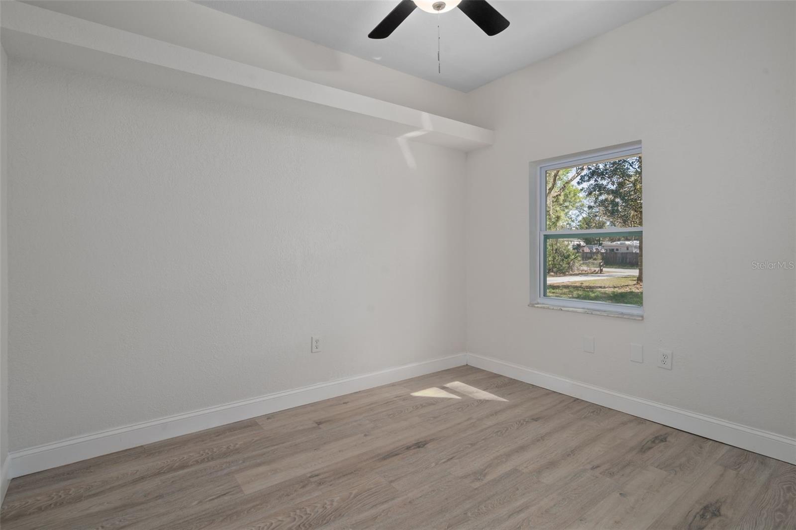 LEISURE HILLS - Residential