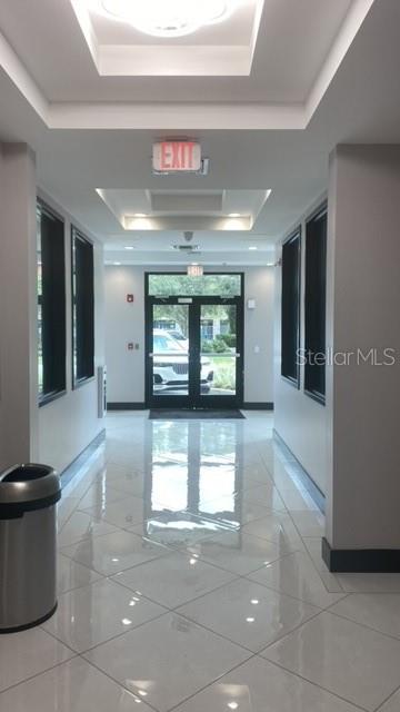 VILLAGE/HUNTERS CRK BLDG P - Commercial Lease