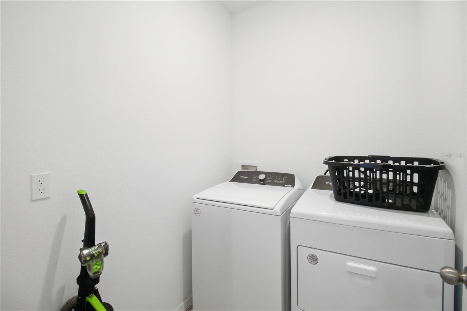 EDGEWATER ED-4 LT 1 REP - Residential Lease