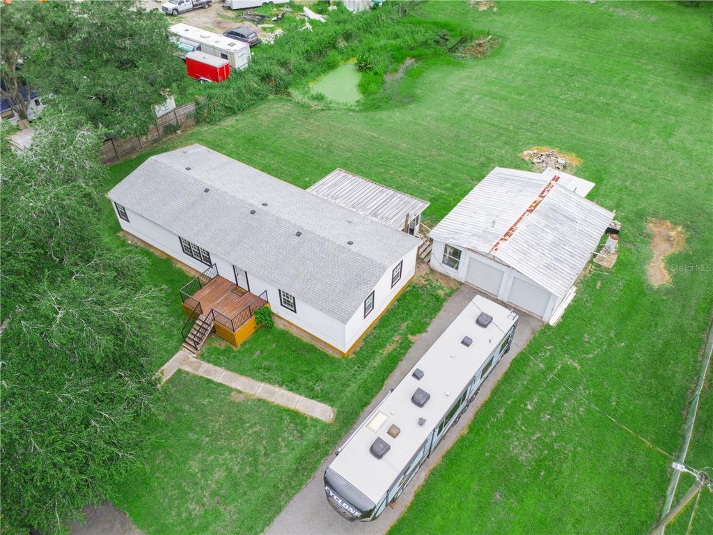 Photo of 2227 Bruton Road, Plant City, FL 33565 (MLS # L4954137)