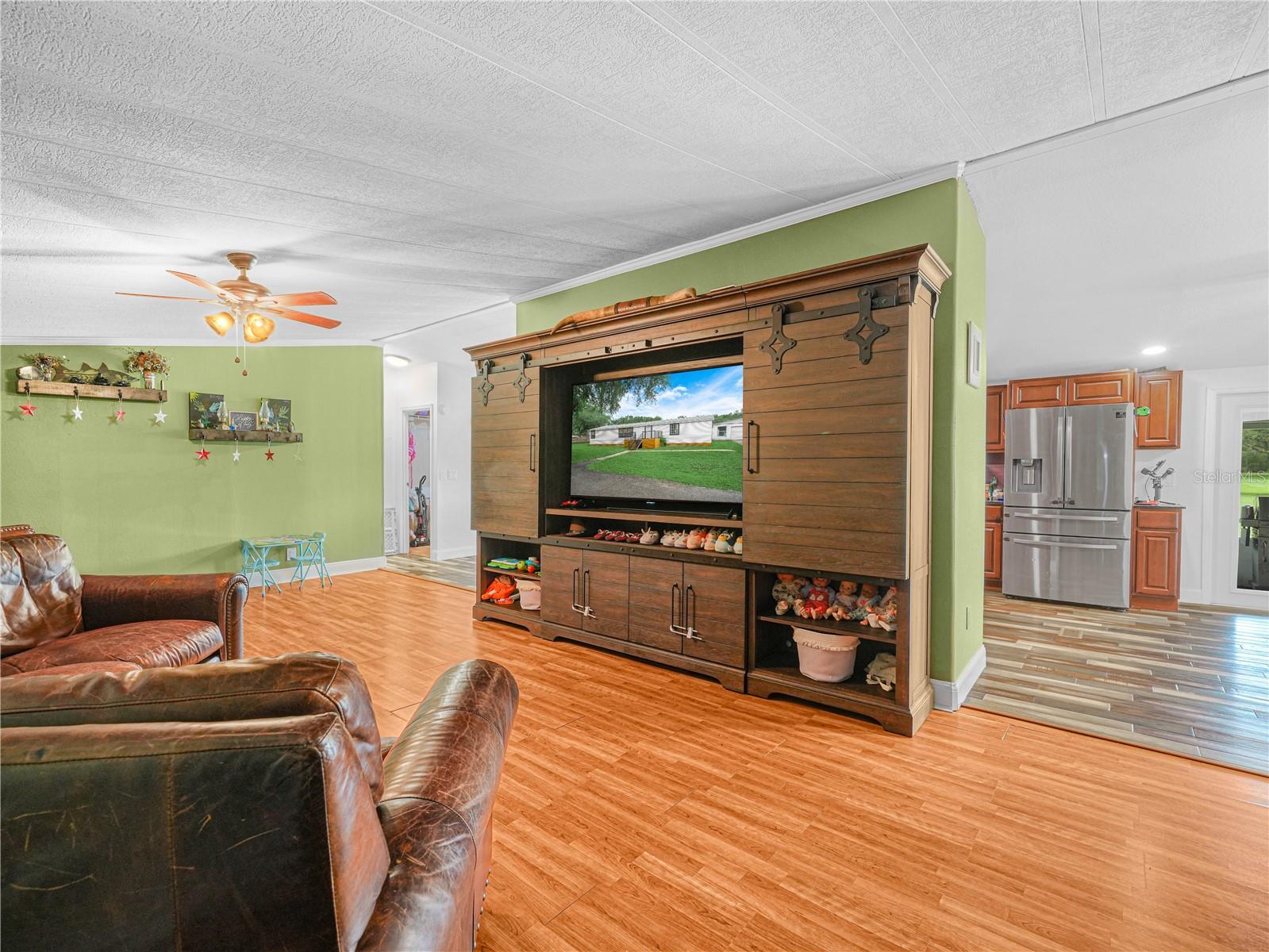 2227 BRUTON ROAD