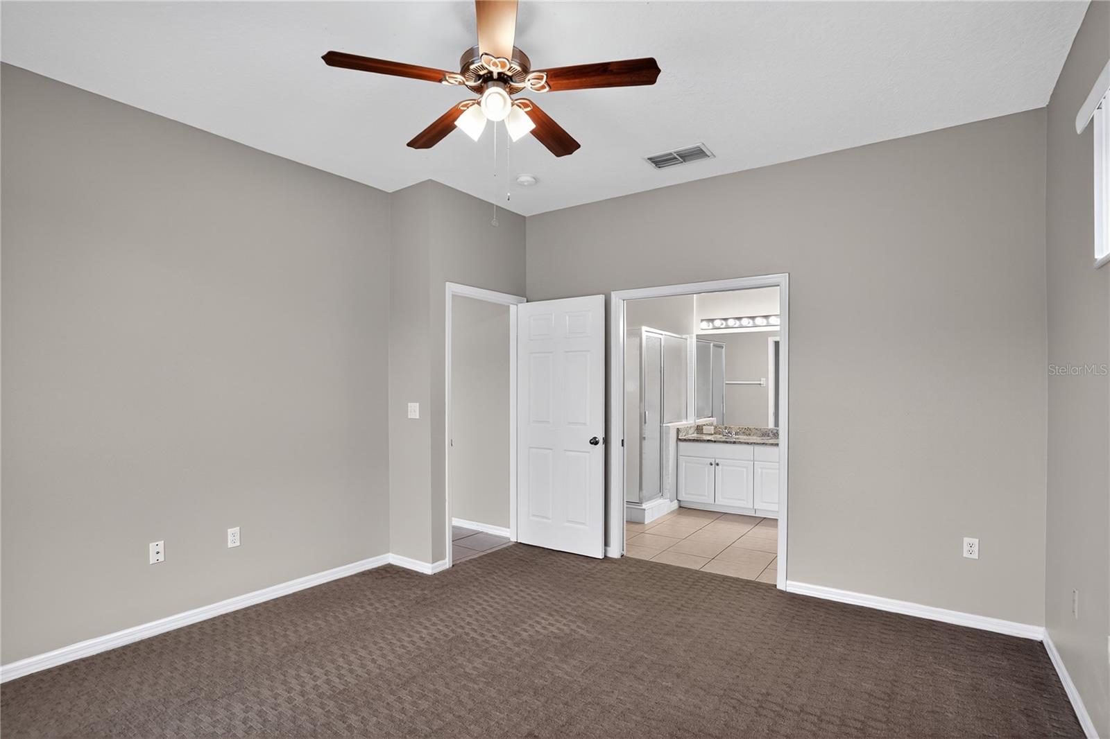 SUNSET LAKES PH 1 - Residential