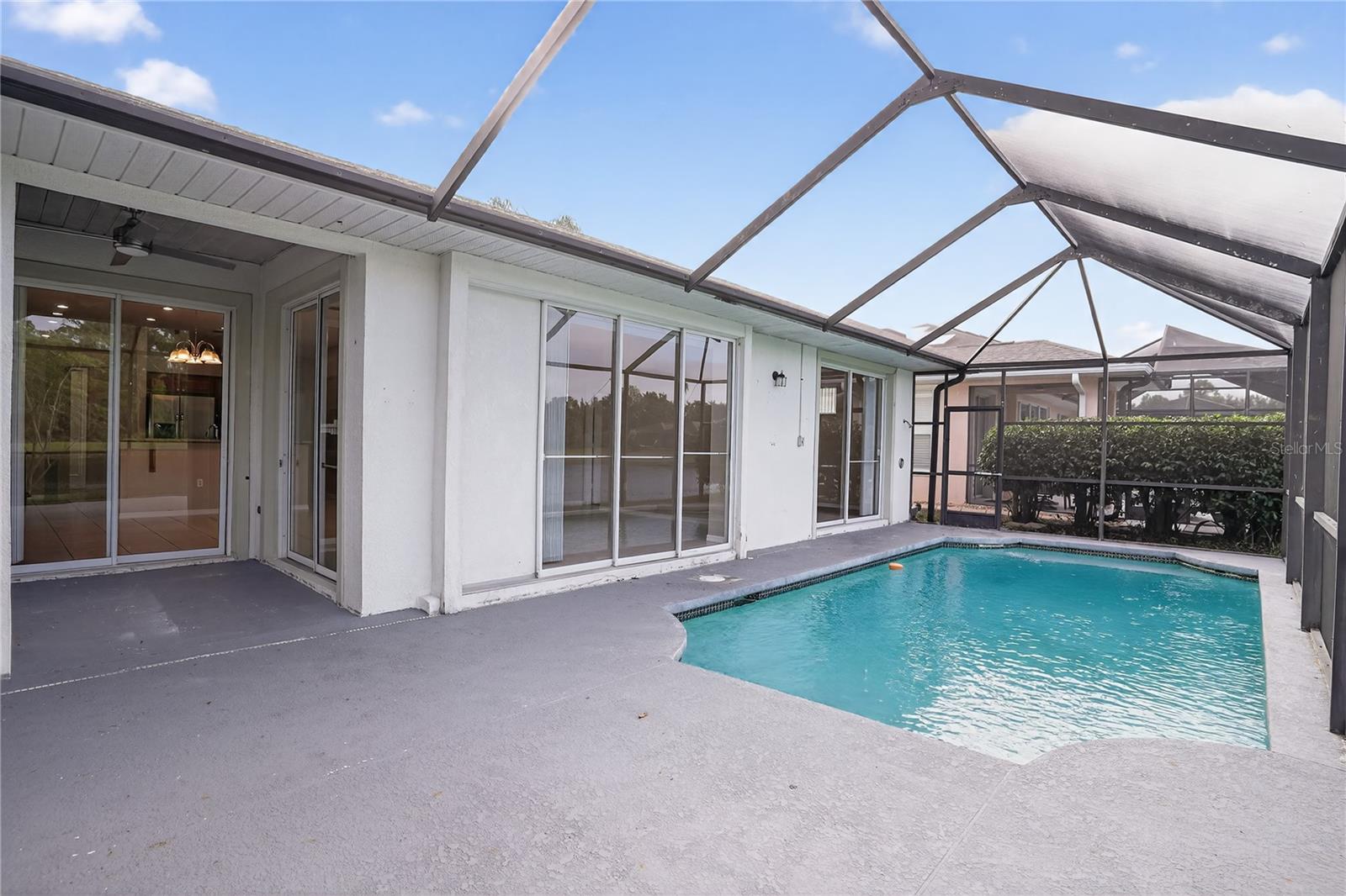 SUNSET LAKES PH 1 - Residential