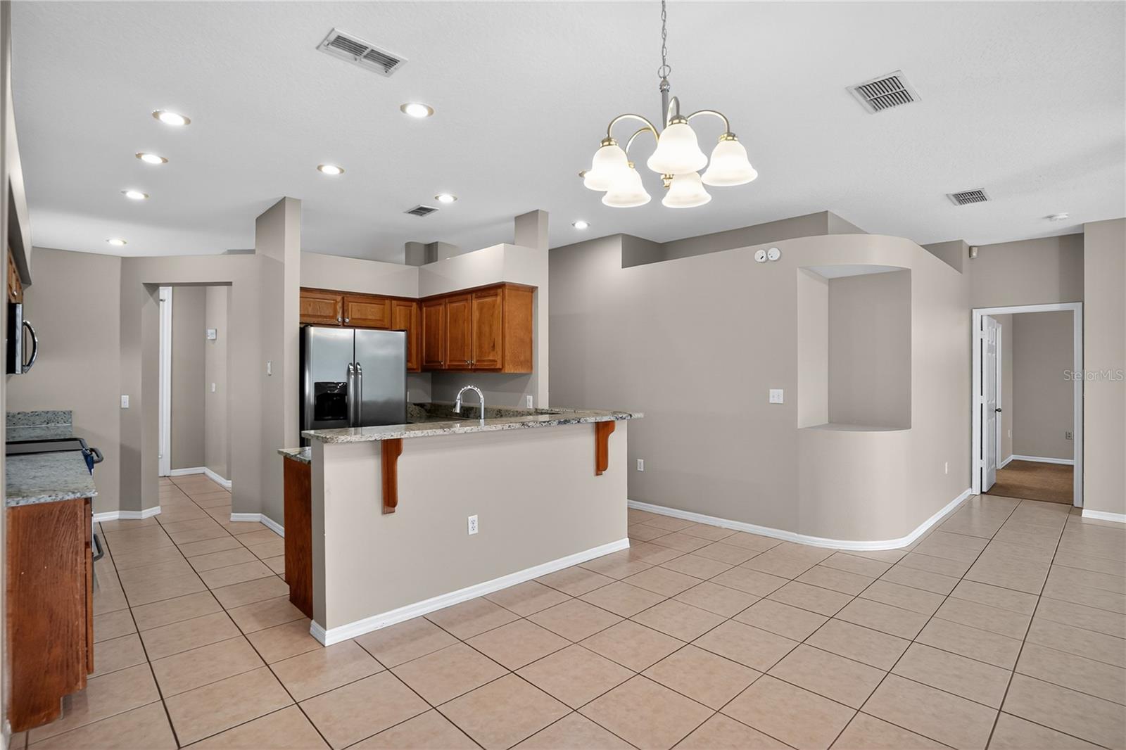 SUNSET LAKES PH 1 - Residential