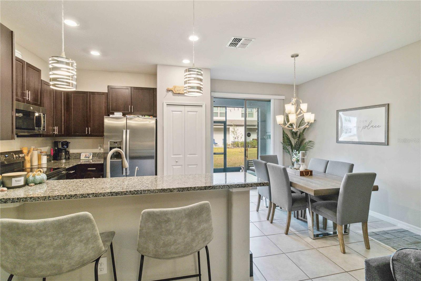 BELMONT TWNHMS PRCL F - Residential Lease