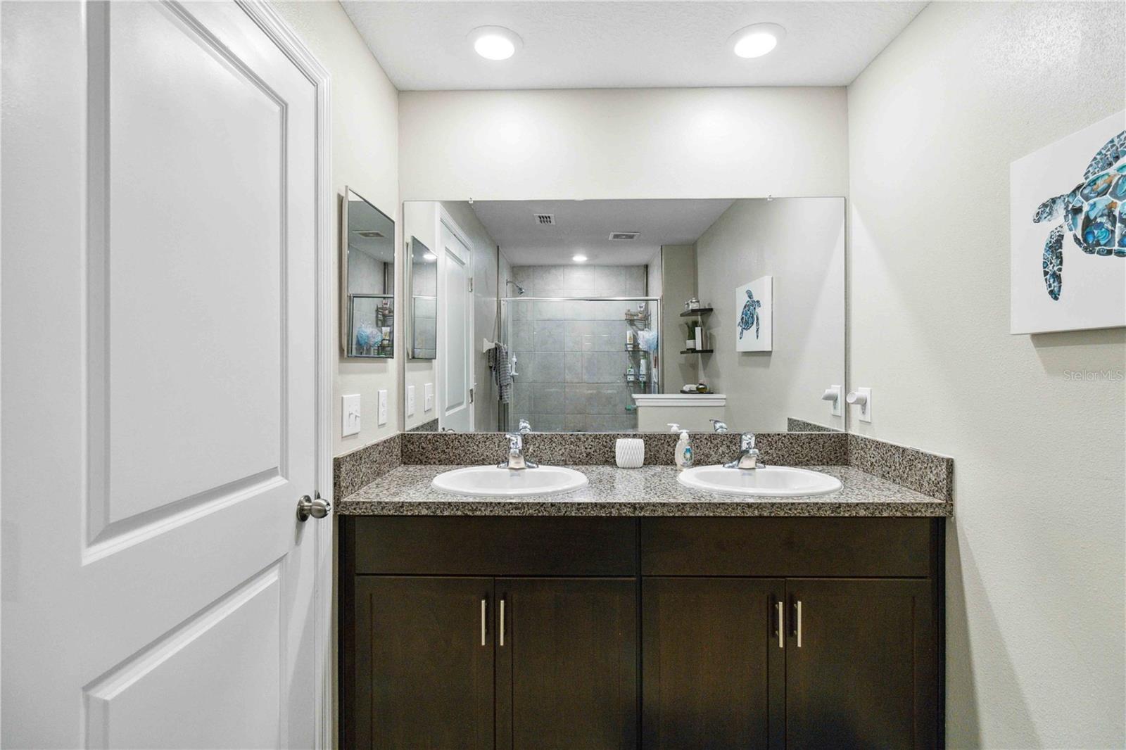 BELMONT TWNHMS PRCL F - Residential Lease