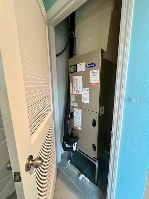 PARC HILL-PH 4 A REP - Residential Lease