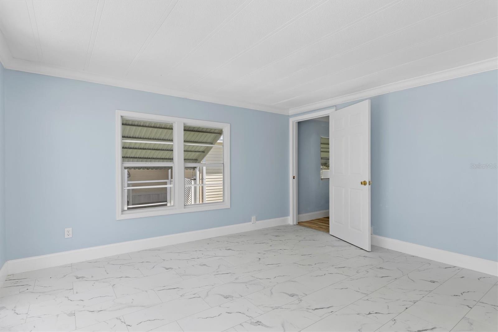 RIVER FOREST MHP - Residential