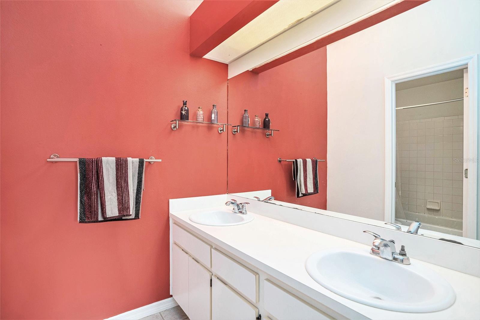 BRANDON TRACES - Residential