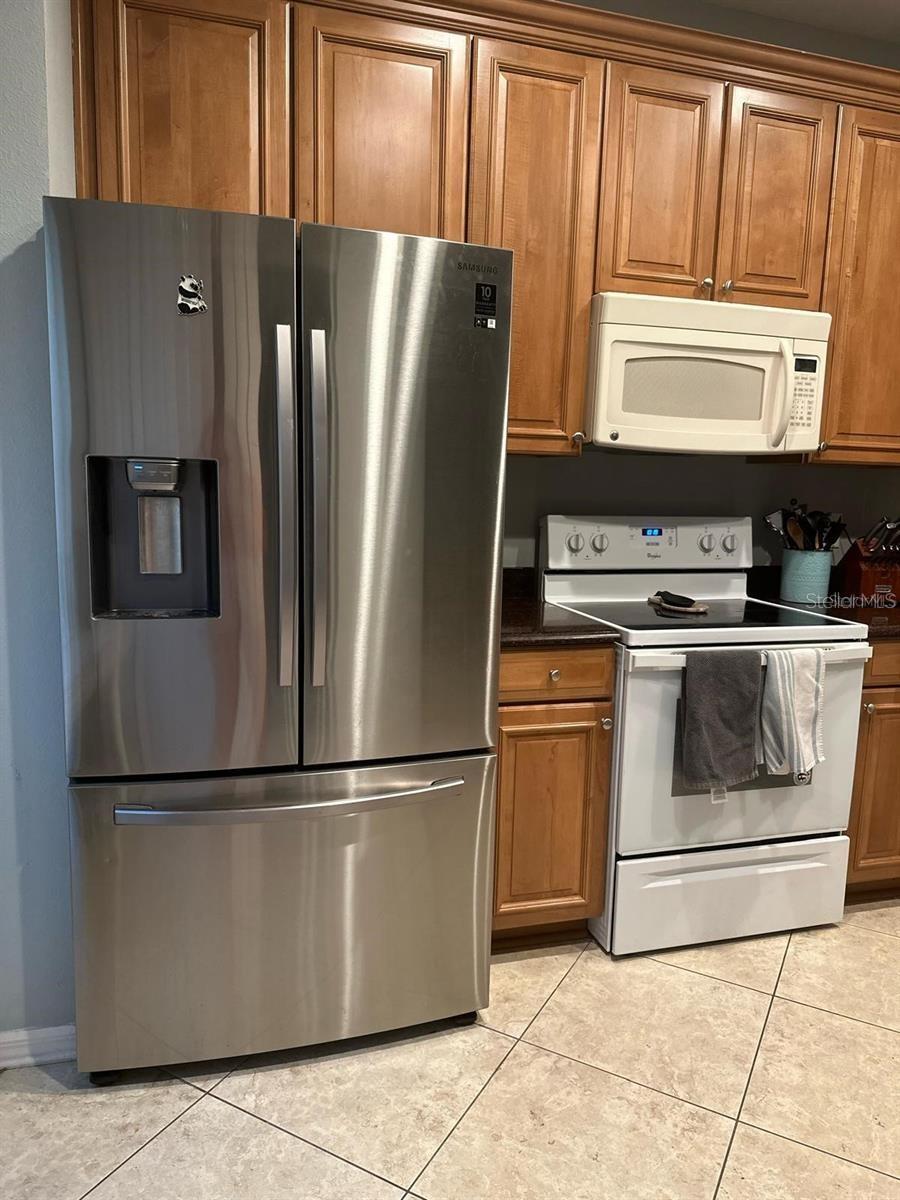 SOUTH HAMPTON - Residential Lease