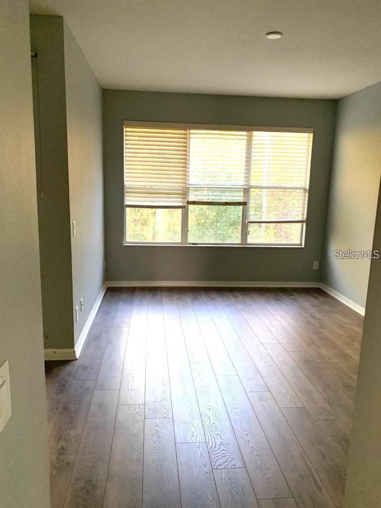 SOUTH HAMPTON - Residential Lease