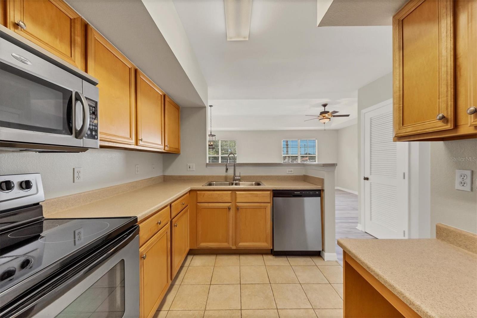 VILLAGIO - Residential Lease