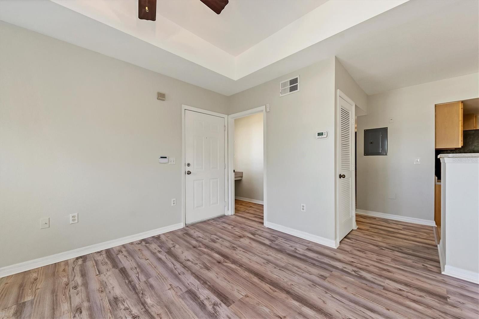 VILLAGIO - Residential Lease