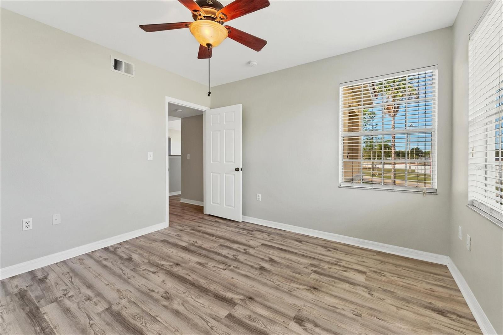 VILLAGIO - Residential Lease