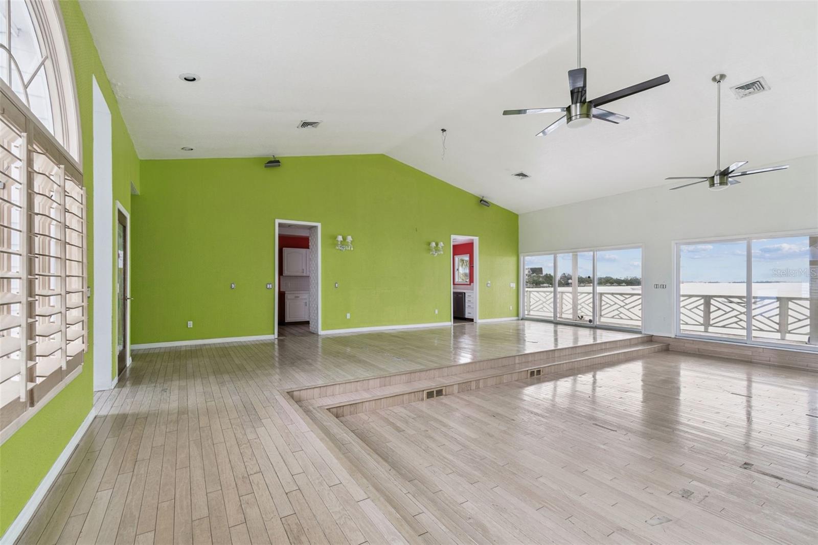 INDIAN BLUFF ISLAND - Residential