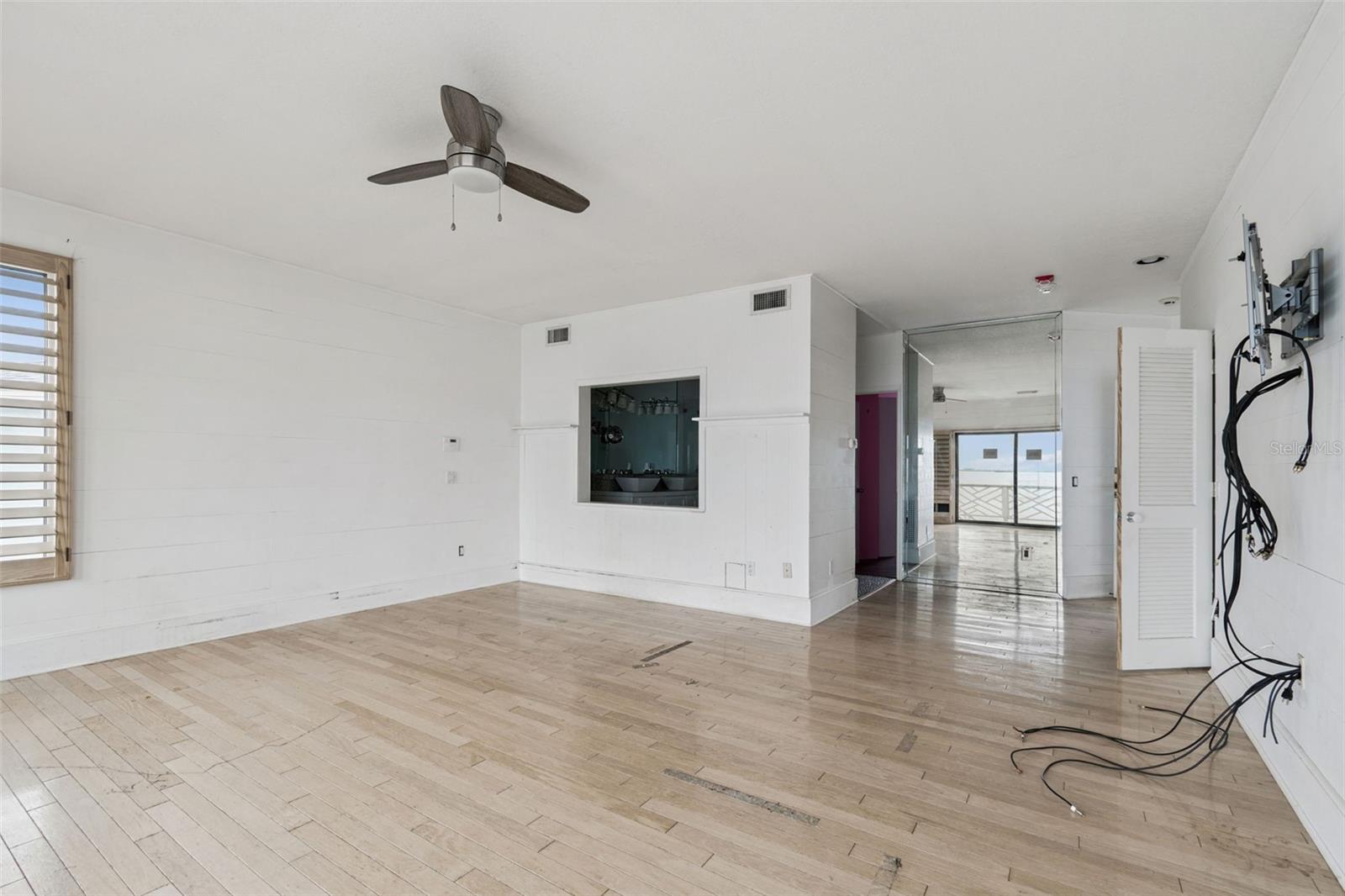 INDIAN BLUFF ISLAND - Residential