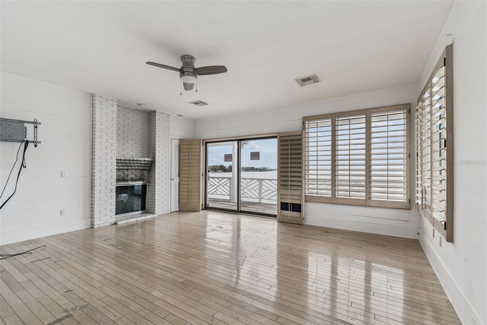 INDIAN BLUFF ISLAND - Residential