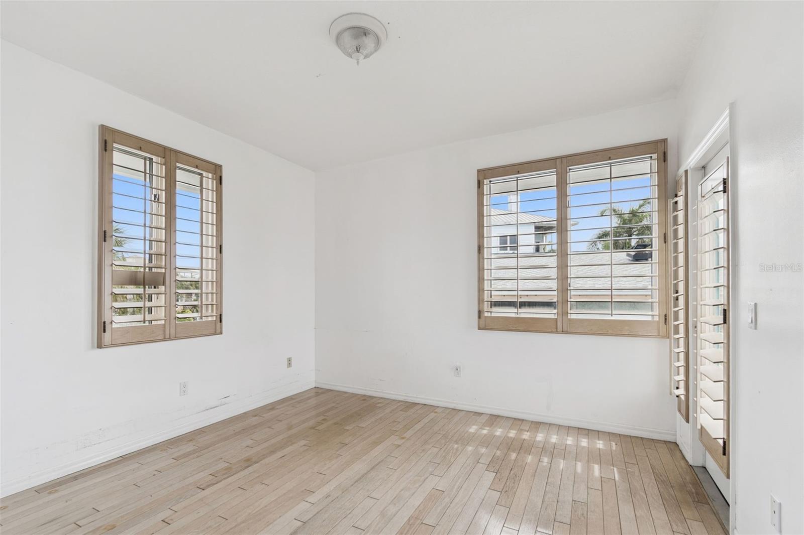 INDIAN BLUFF ISLAND - Residential