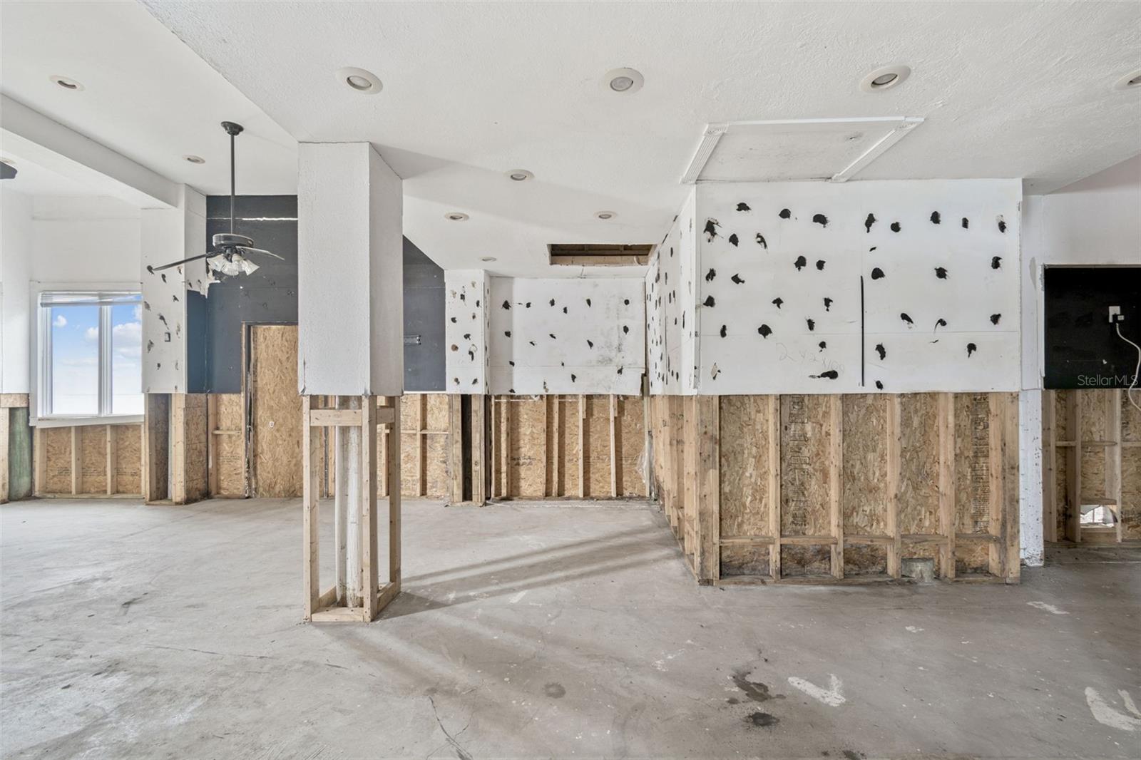 INDIAN BLUFF ISLAND - Residential