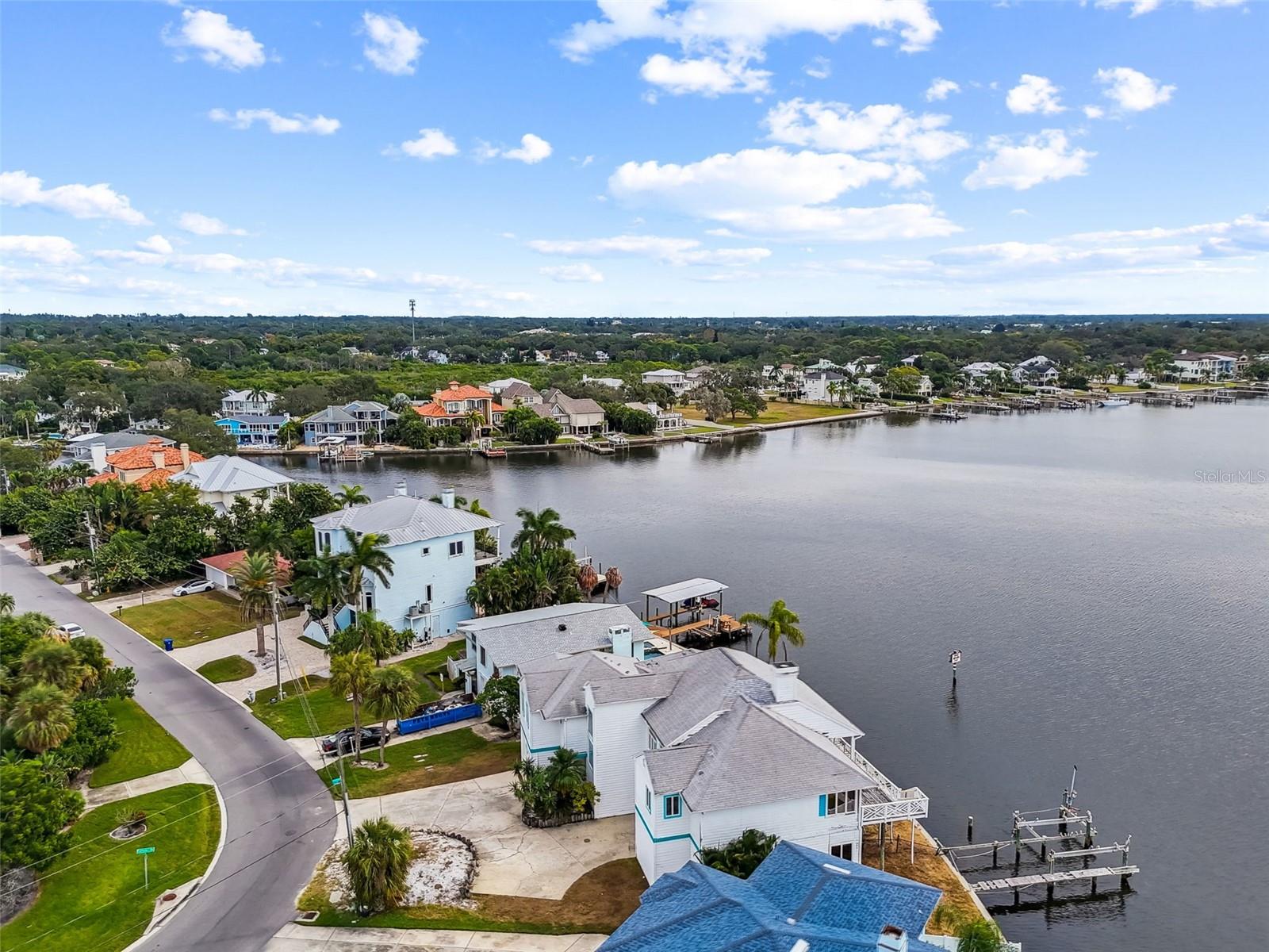 INDIAN BLUFF ISLAND - Residential