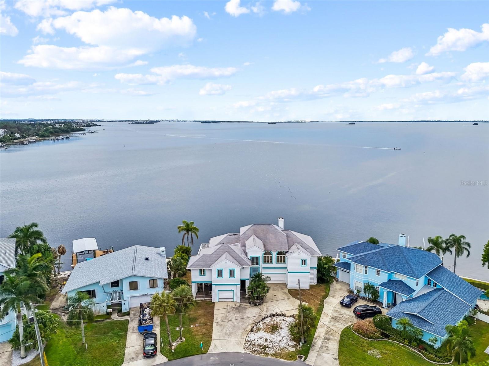 INDIAN BLUFF ISLAND - Residential