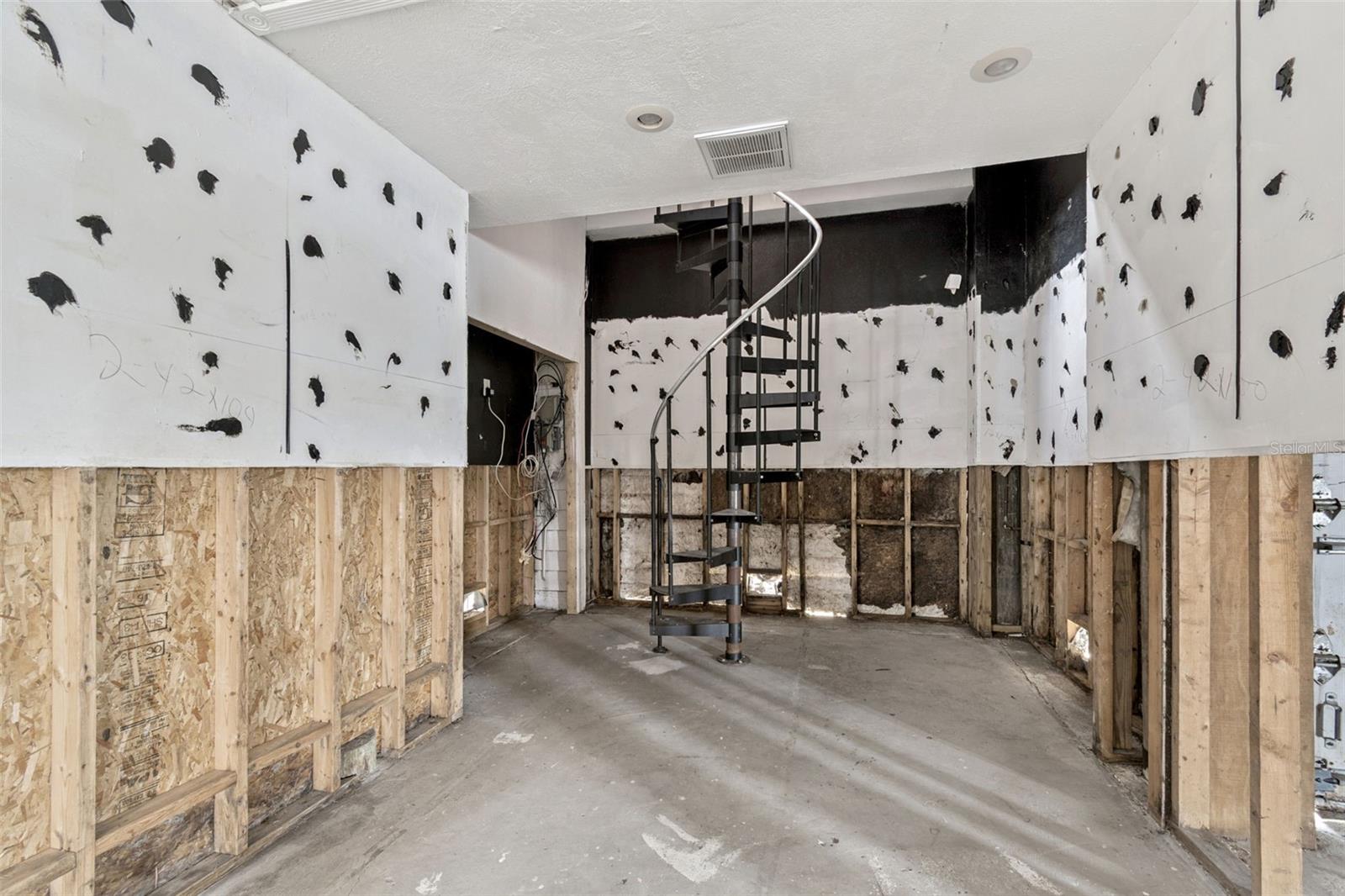 INDIAN BLUFF ISLAND - Residential