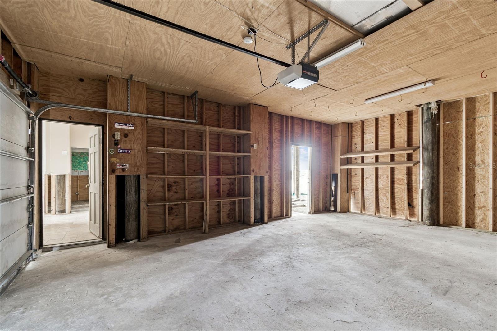 INDIAN BLUFF ISLAND - Residential