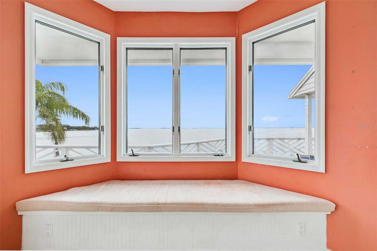 INDIAN BLUFF ISLAND - Residential