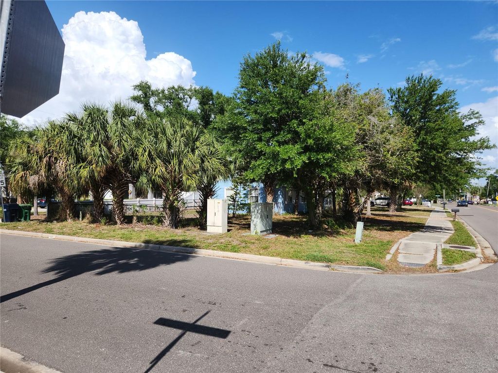 Photo of 4423 W Euclid Avenue, Tampa, FL 33629 (MLS # TB8494994)