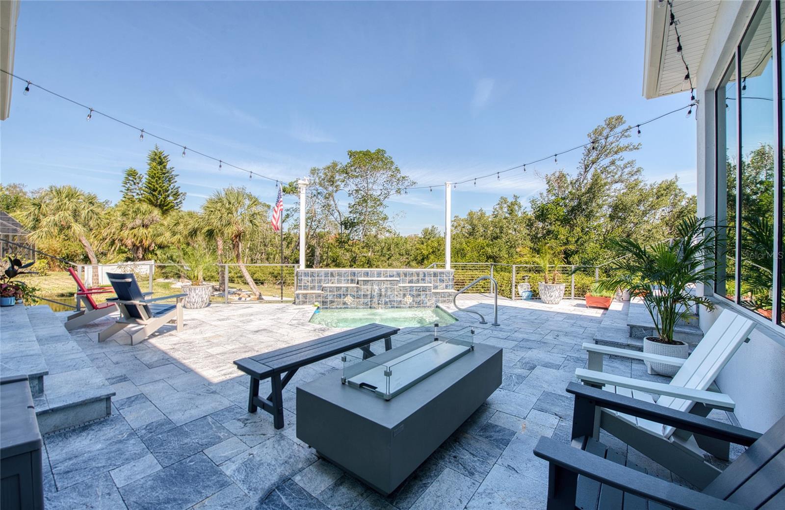 BAY ESTATES - Residential