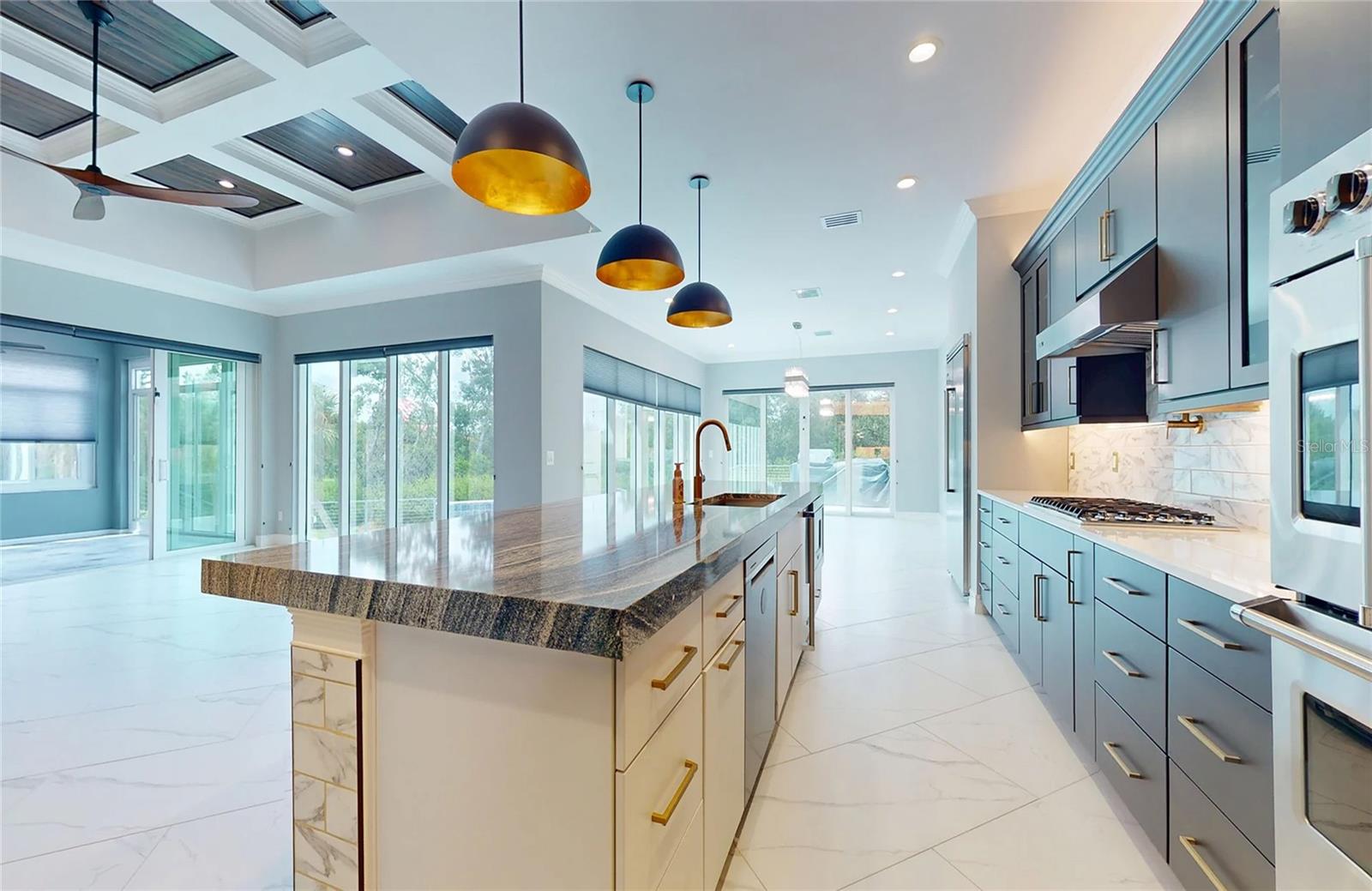 BAY ESTATES - Residential