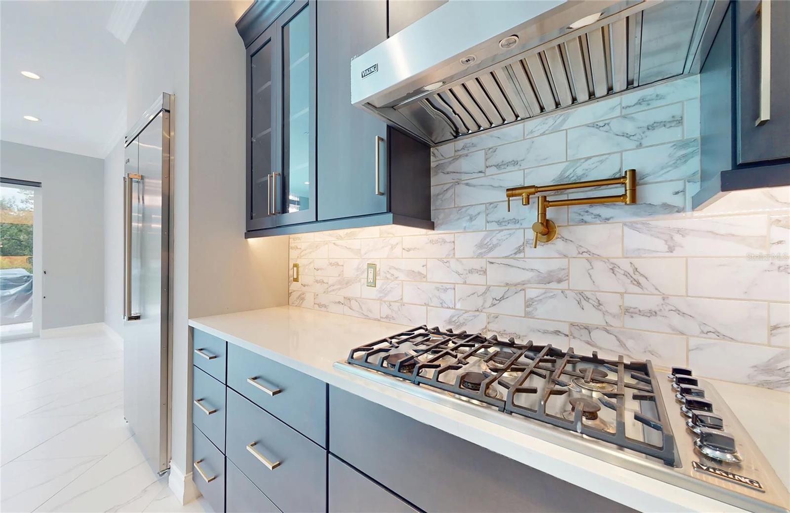 BAY ESTATES - Residential