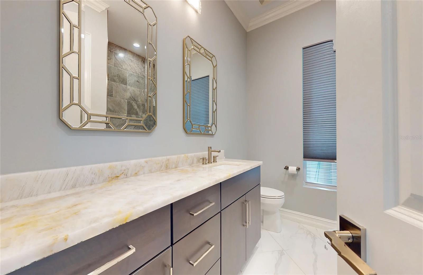 BAY ESTATES - Residential