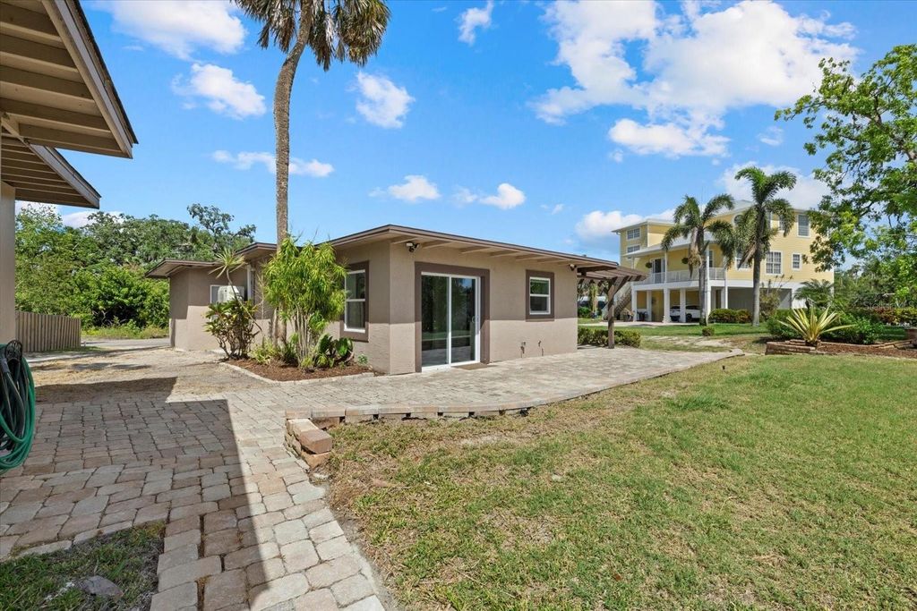Photo of 6718 68th Avenue E, Bradenton, FL 34203 (MLS # A4648242)