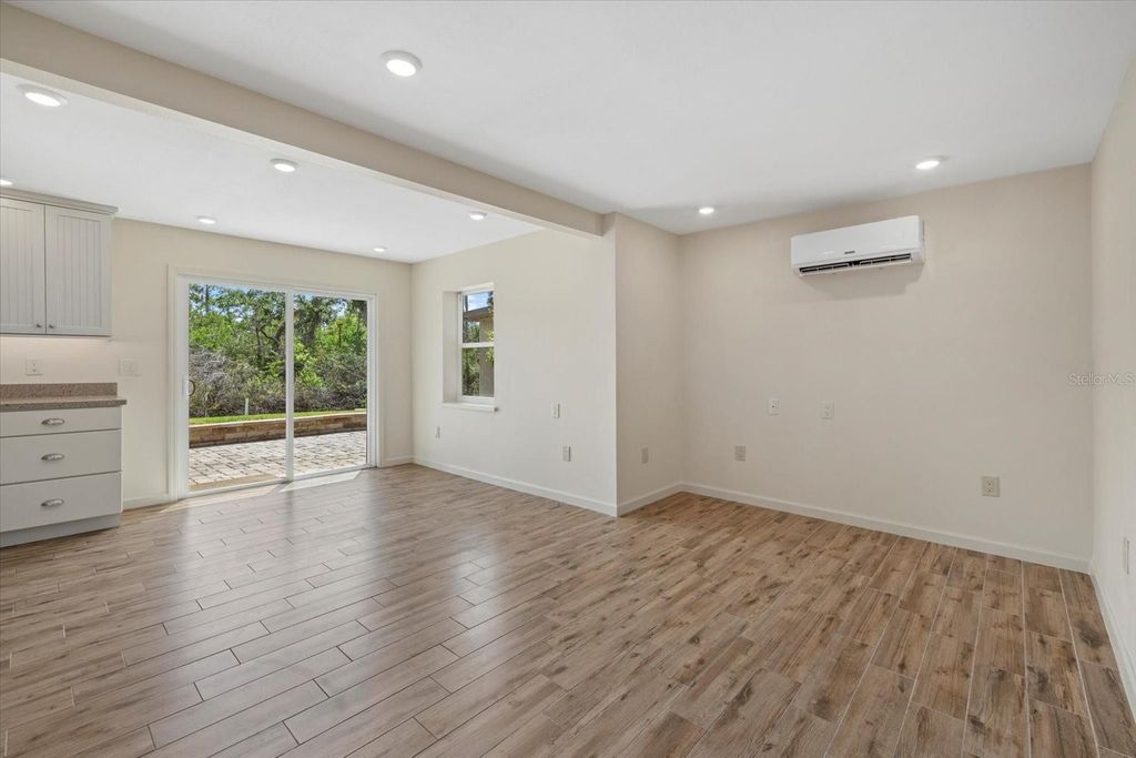 Photo of 6718 68th Avenue E, Bradenton, FL 34203 (MLS # A4648242)