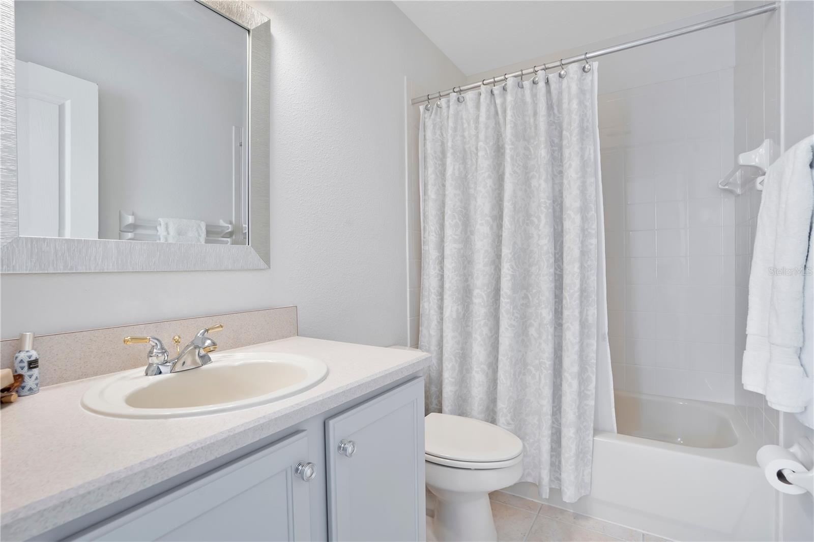 WINTER OAKS - Residential