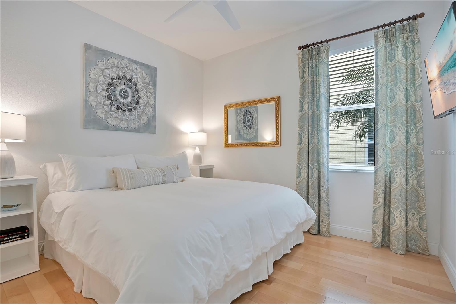 WINTER OAKS - Residential